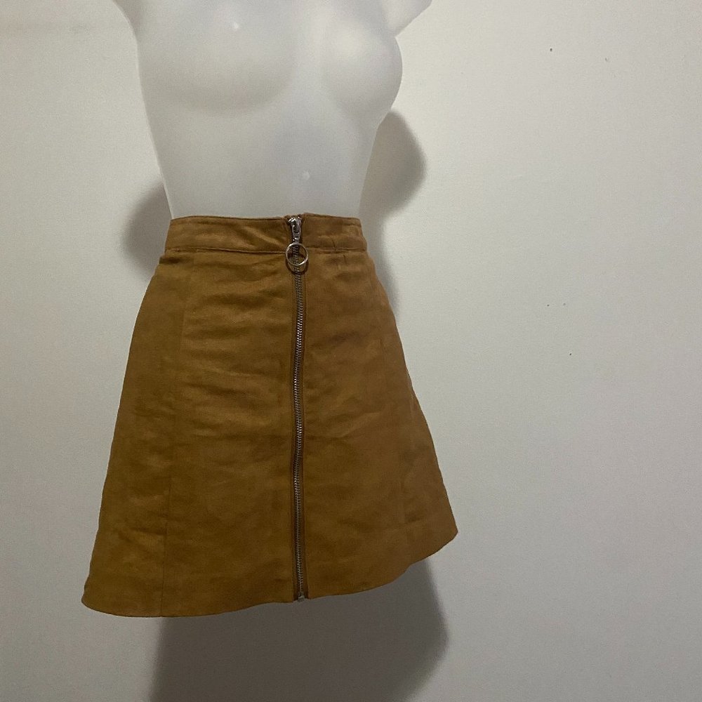 H&M Suede Zip Up Skirt in Tan